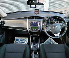 2015 TOYOTA COROLLA HYBRID - Image 10/10