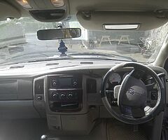 05 dodge ram 5.7 V8 Hemi 4x4 - Image 5/10