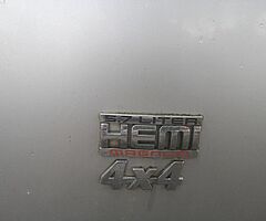 05 dodge ram 5.7 V8 Hemi 4x4 - Image 9/10