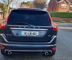 Volvo XC 60.D4. R Design 2.0 .Manual 6 speed. NAV. F S. HISTORY. 167k mls.LEATHER .MEMORY seats. - Image 5/10