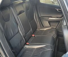Volvo XC 60.D4. R Design 2.0 .Manual 6 speed. NAV. F S. HISTORY. 167k mls.LEATHER .MEMORY seats. - Image 7/10