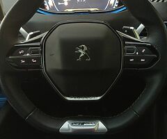 PEUGEOT 5008 - Image 4/10