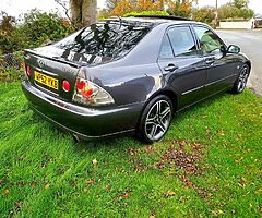 2003 Lexus IS 200