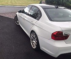 E90 320d M Sport