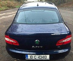 Skoda Superb 2.0L 2010 - Image 6/10