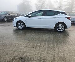 OPEL ASTRA. 1.6 CDTI. DESIGN - Image 9/10
