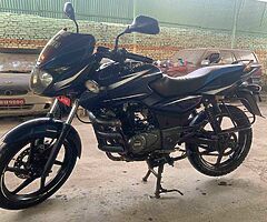 Pulsar. 150.cc.Lot 82 - Image 3/3