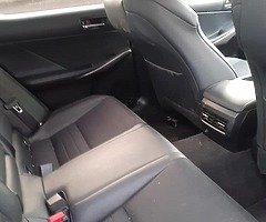 Is 300h lexus - Image 10/10