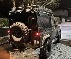 Land Rover Defender 90