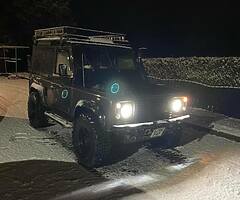 Land Rover Defender 90 - Image 4/4