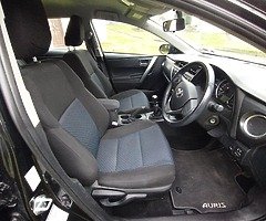 Toyota Auris 2014 Low Mileage! - Image 5/10