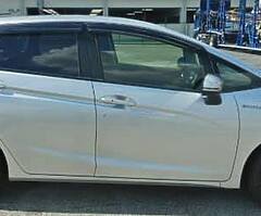 Honda Fit Hybrid 2015 Keyless Entry - Image 8/10