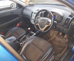 09 Hyundai i30 1.6 cdti - Image 4/7