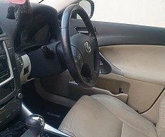 Lexis is250 executive - Image 6/10
