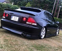 Lexus is300 (200 on the book) - Image 7/8