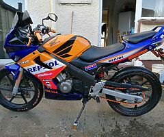 Honda CBR 125r lookin swap