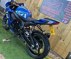 Suzuki GSXR 750 MotoGP - Image 6/10