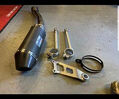 R1 Leo Vince exhaust