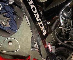 Honda cbr1000rr6 fairings red - Image 4/8