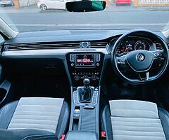 Volkswagen Passat - Image 6/8