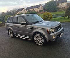 2011 range rover HSE ** fully loaded**