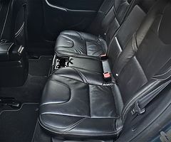 Volvo V40 R-Design 2.0 Diesel 2015 (152) - Image 7/10