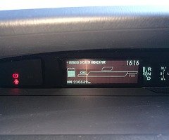 Toyota prius - Image 6/10