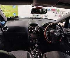Opel Corsa design 1.3 diesel 6 speed. 270 road tax - Image 5/6