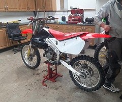 1999 cr125