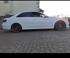 Mercedes benz e220 amg line full top spec - Image 8/10