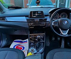 BMW 218 D - Image 8/9
