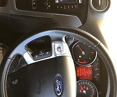 2013 ford mon
