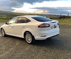 2013 ford mon