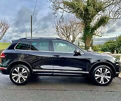 2016 Volkswagen Touareg - Image 7/10