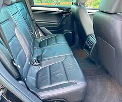 2016 Volkswagen Touareg - Image 10/10