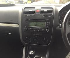2005 Volkswagen Golf - Image 5/8