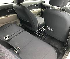 Sirion Daihatsu 2010 - Image 9/10