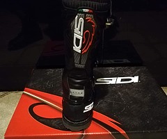 sidi discovery rain boots