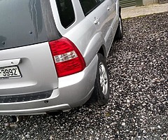 Kia spordage 05 2.0 diesel good engine gearbox tyres100% heating seats ,no nct no tax ,drive well,