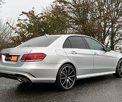 Mercedes E350d AMG BlueTEC Night Edition