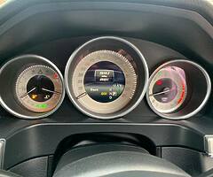 Mercedes E350d AMG BlueTEC Night Edition - Image 7/10