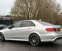 Mercedes E350d AMG BlueTEC Night Edition - Image 9/10