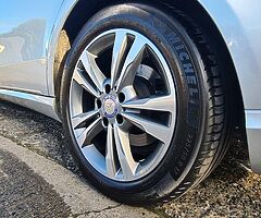 Mercedes benz e220 cdi - Image 6/10