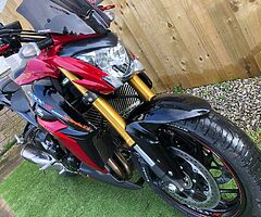 Suzuki GSXS 1000 - Image 8/10