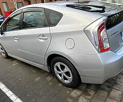 2015 Toyota Prius - Image 5/10