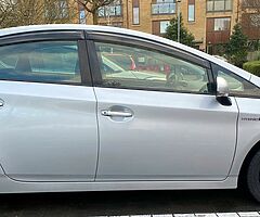2015 Toyota Prius - Image 3/10