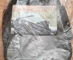 Magnetic tank rucksack