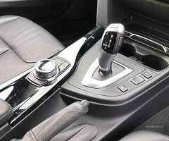 2017 BMW Series 3 - Image 3/5
