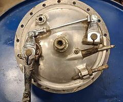 Twin leading shoe brake