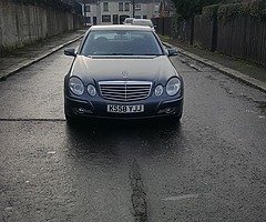 Mercedes E220 - Image 4/6